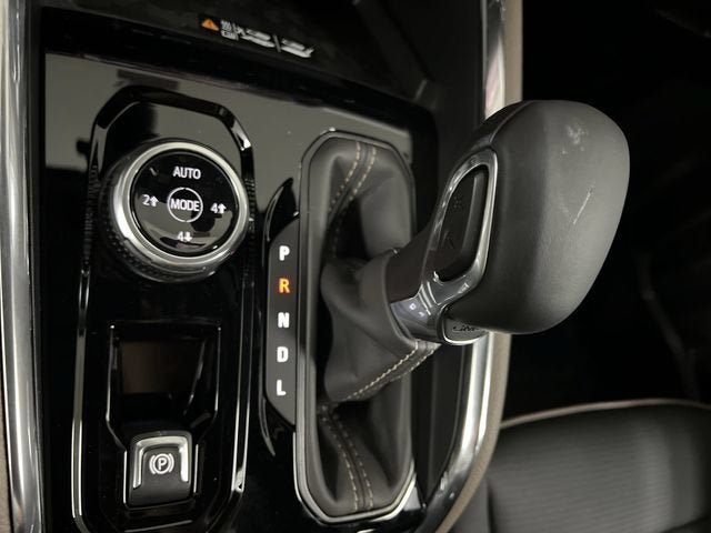 New 2026 GMC Canyon Denali AWD/4WD image 16