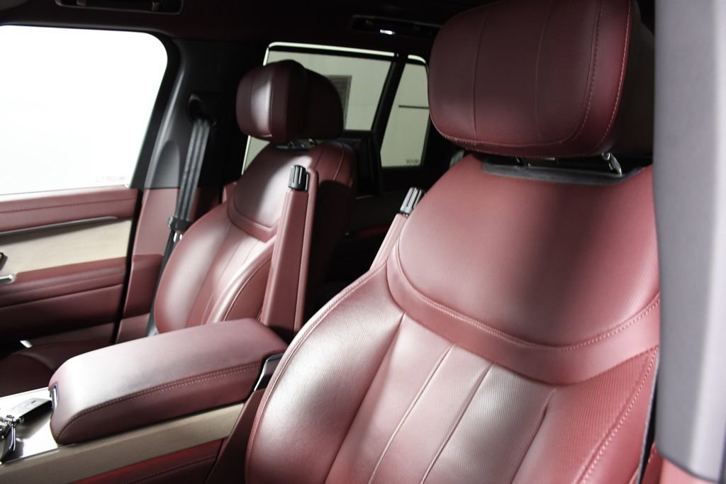 Used 2024 Land Rover Range Rover Autobiography image 16