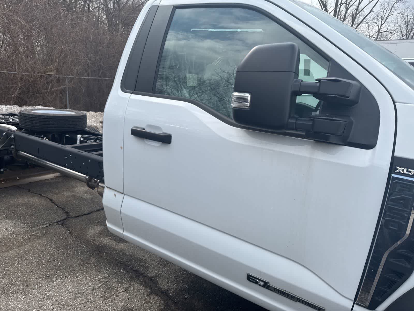 Used 2023 Ford F450 XLT w/ XLT Value Package image 14