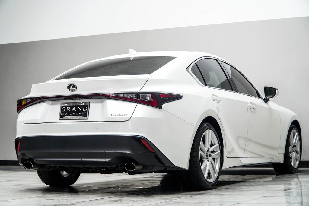 Used 2023 Lexus IS 300 w/ Comfort Package RWD image 12