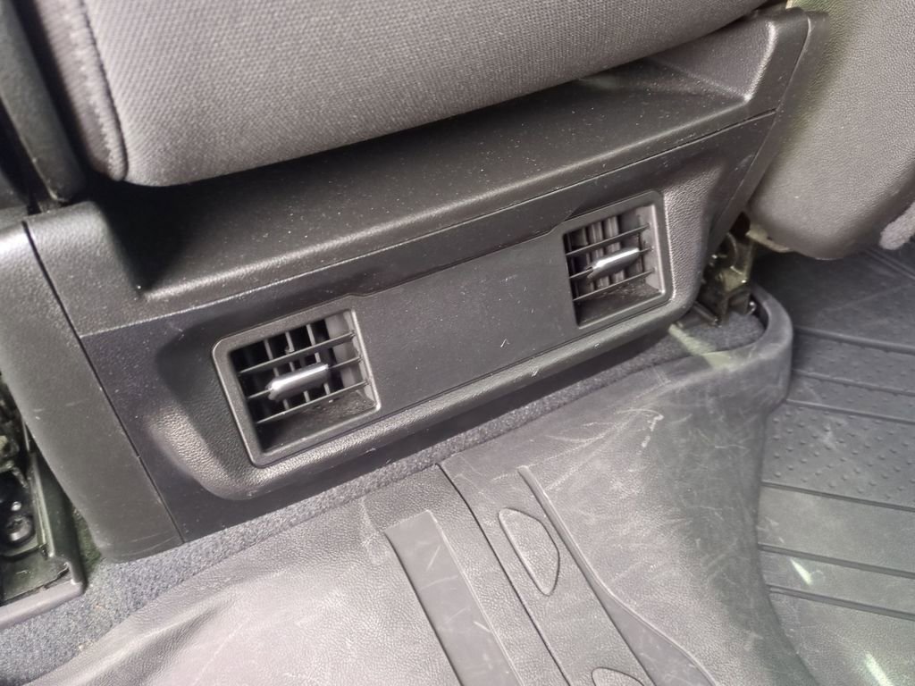 Used 2022 Chevrolet Silverado 1500 Custom image 25