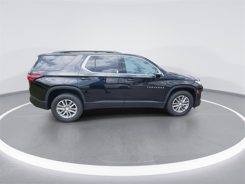 Used 2022 Chevrolet Traverse LT image 9