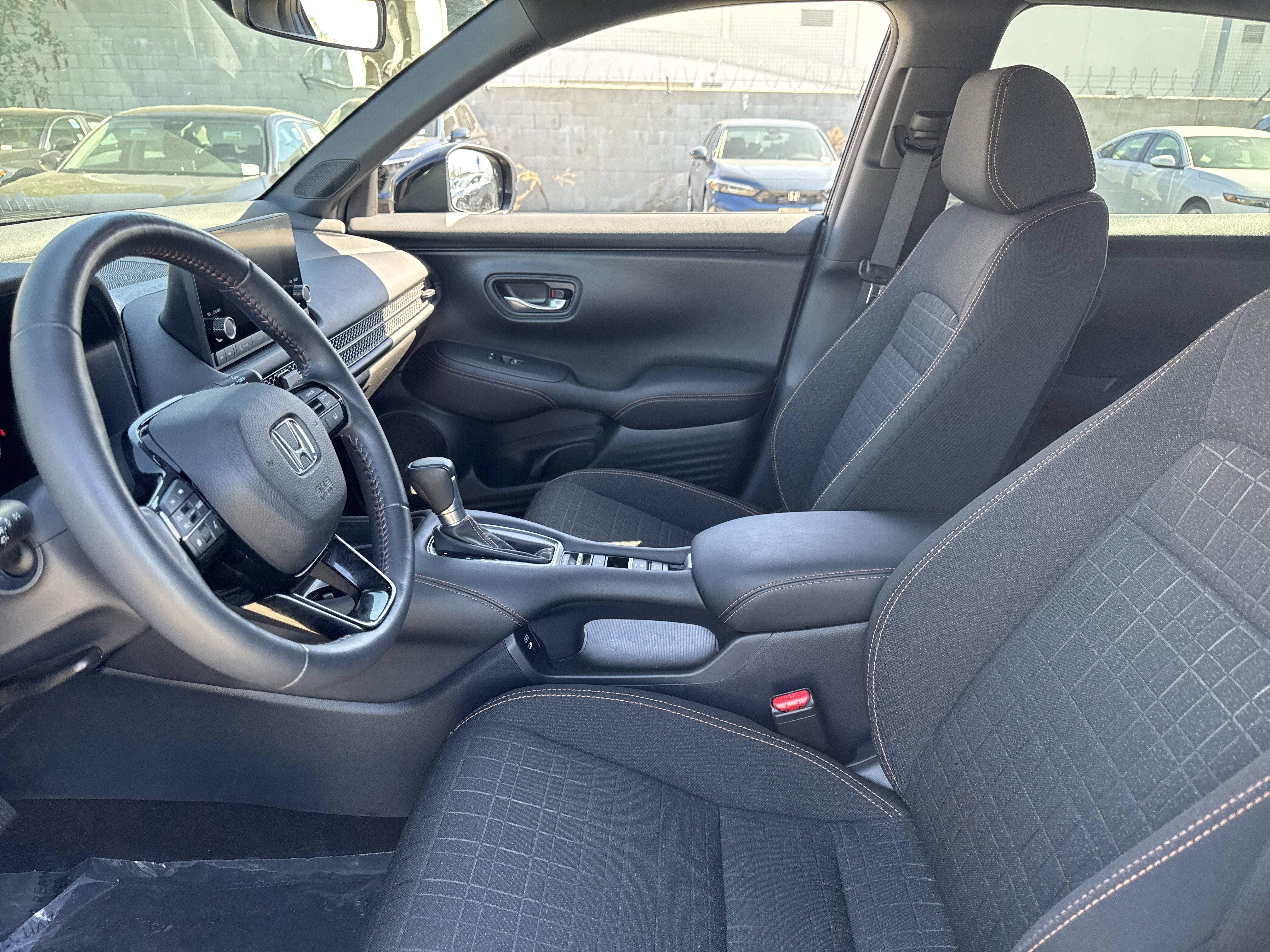 Used 2024 Honda HR-V Sport image 10