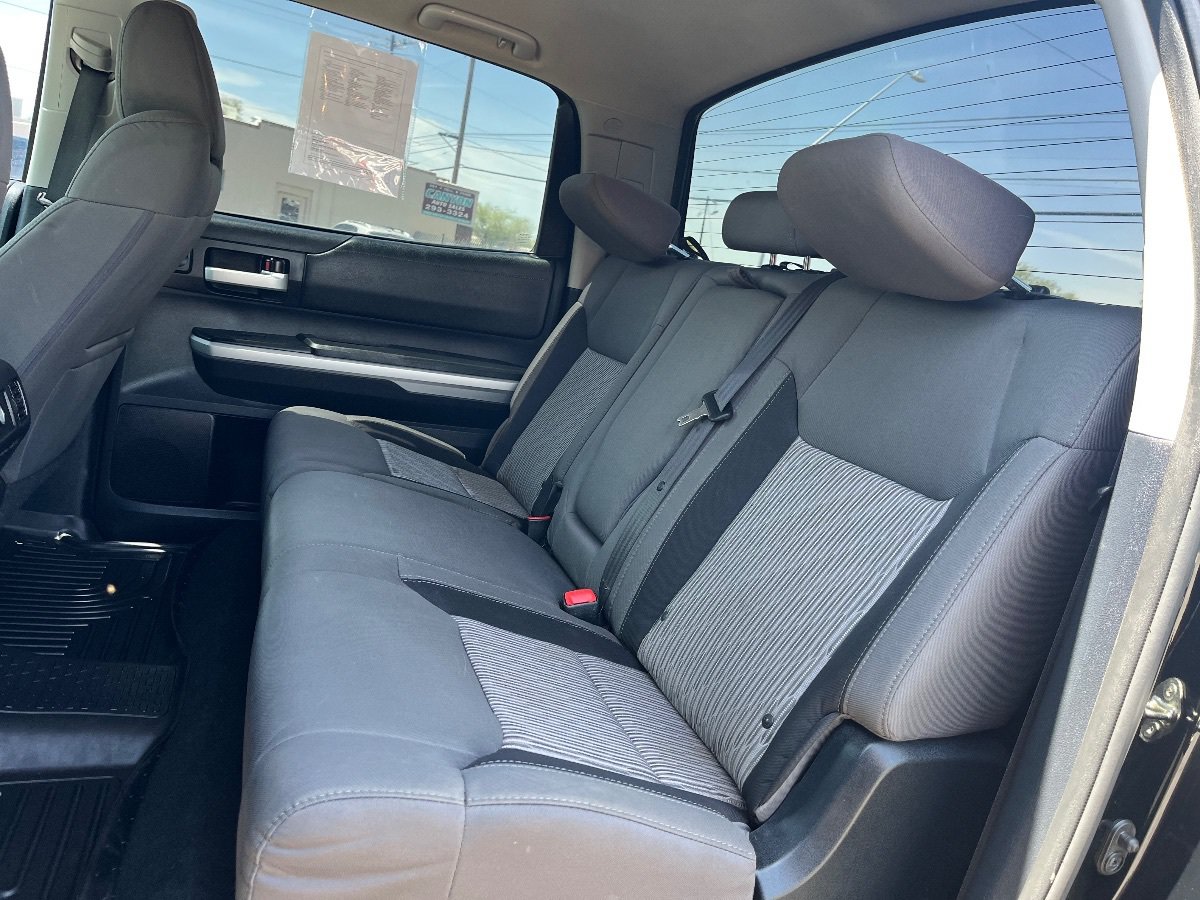 Used 2014 Toyota Tundra SR5 w/ SR5 Upgrade Package AWD/4WD image 30