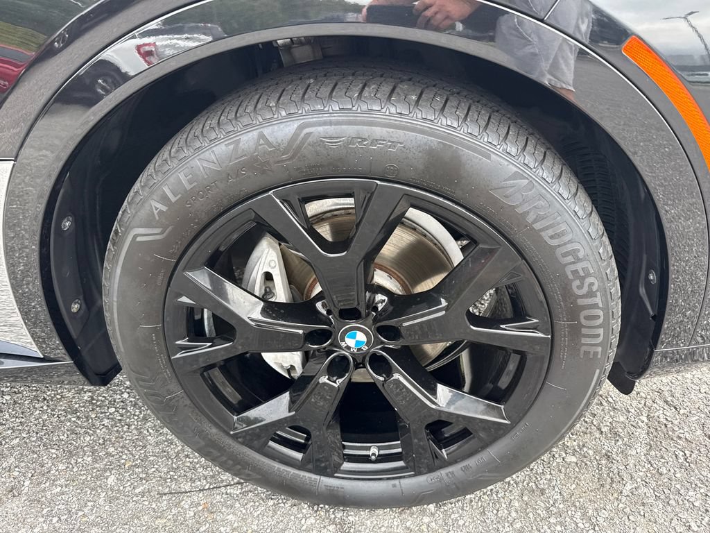 Used 2019 BMW X7 xDrive40i w/ Premium Package AWD/4WD image 12