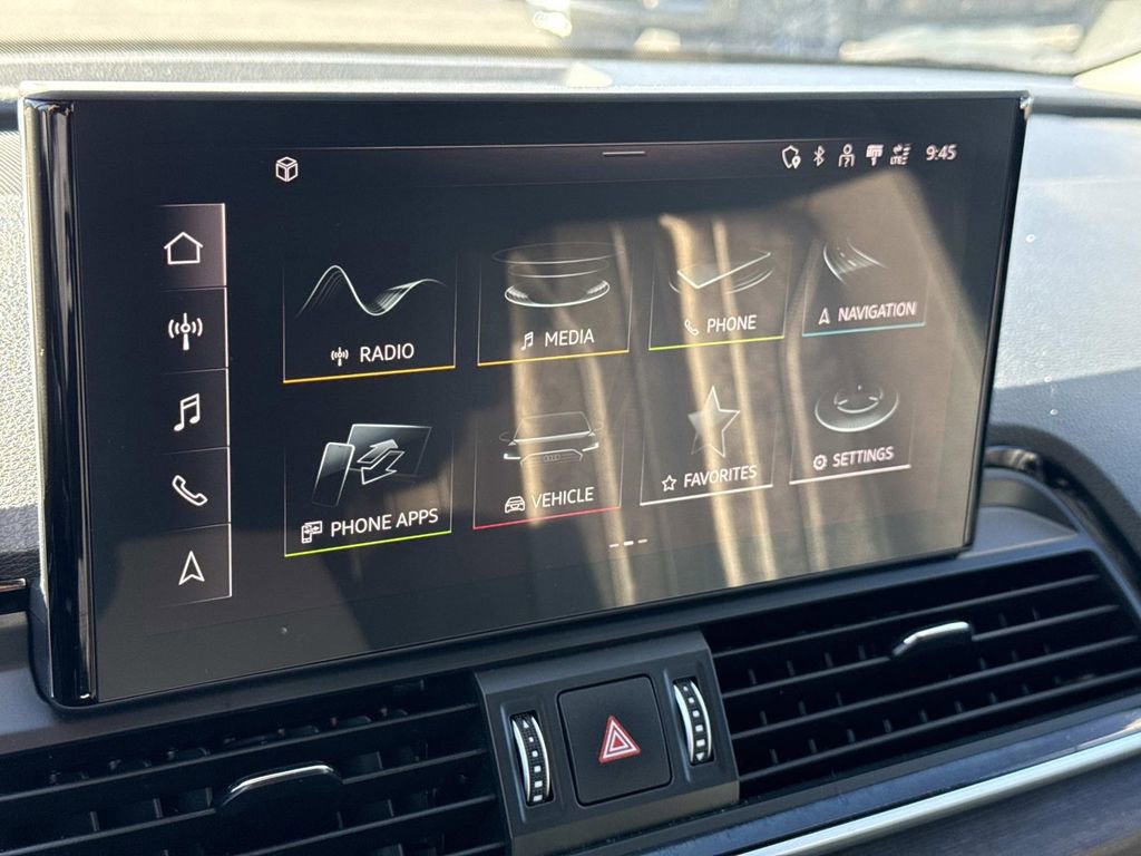 Used 2025 Audi Q5 2.0T Premium w/ Convenience Plus Package image 3