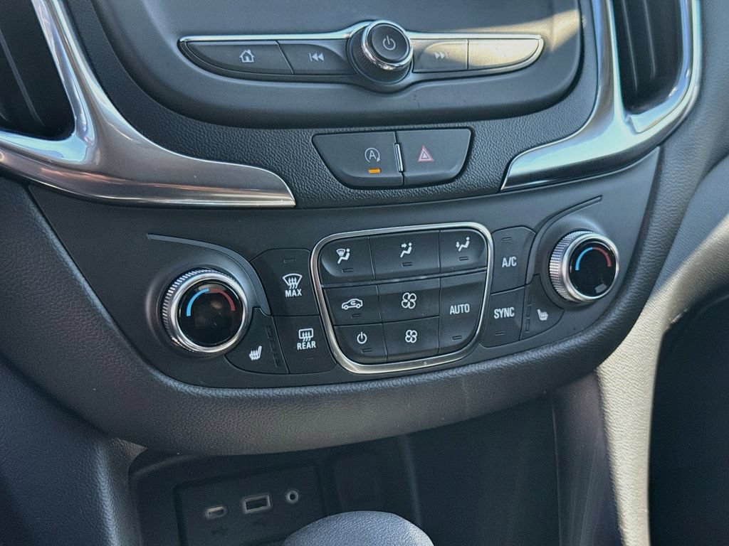 Used 2022 Chevrolet Equinox LT FWD image 15