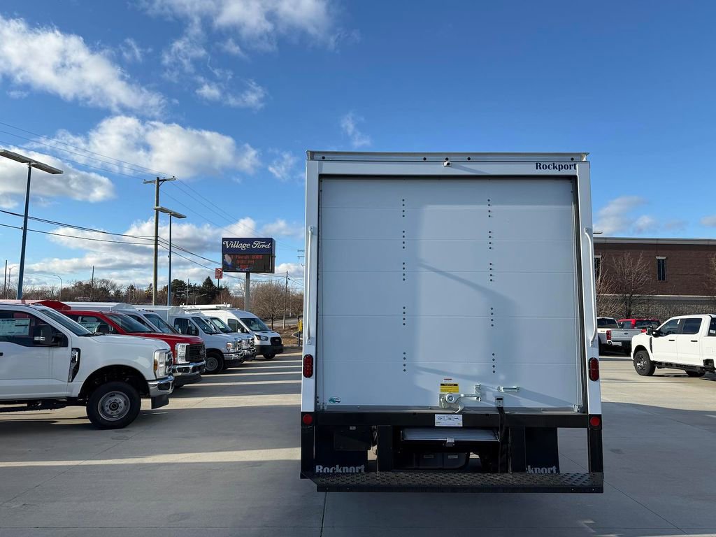 New 2025 Ford E-450 and Econoline 450 Super Duty w/ Power Equipment Group RWD image 7