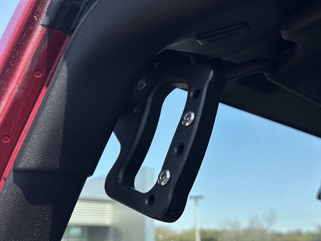 Used 2013 Jeep Wrangler Unlimited Sahara w/ Dual Top Group image 30