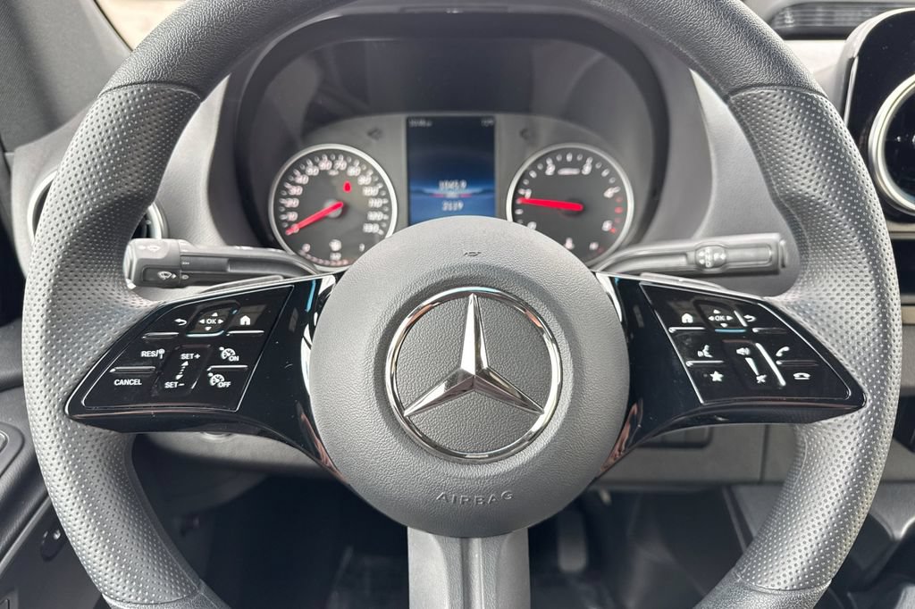 Used 2025 Mercedes-Benz Sprinter 2500 image 29