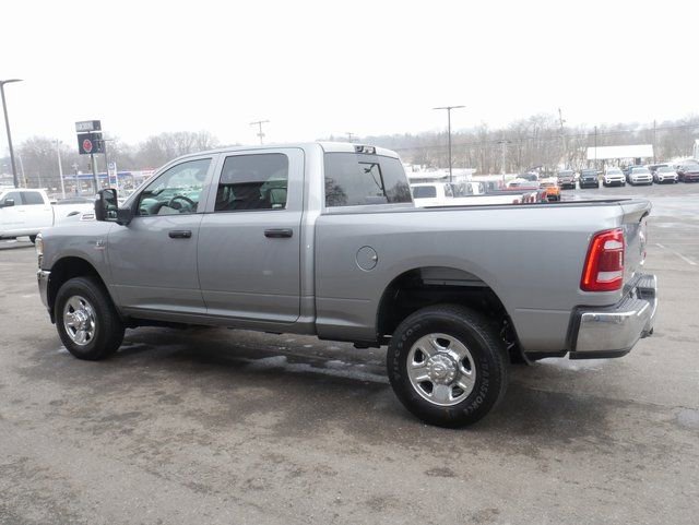 Used 2024 RAM 2500 Tradesman w/ Towing Technology Group AWD/4WD image 9