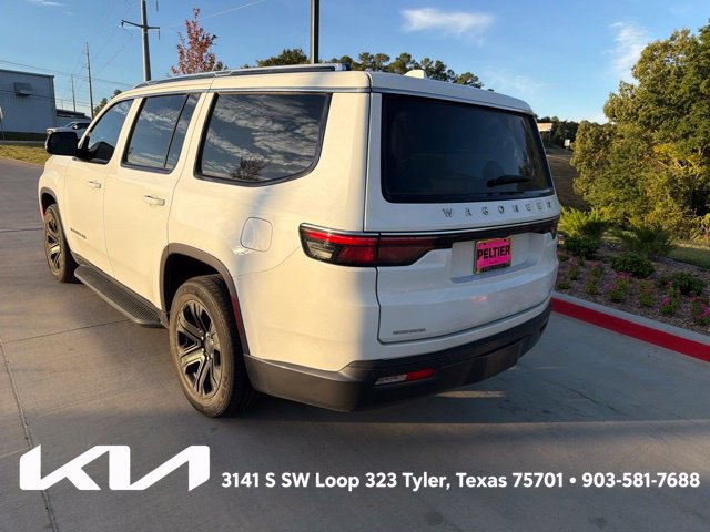 Used 2022 Jeep Wagoneer Series III w/ Flexible Seating Group AWD/4WD image 9