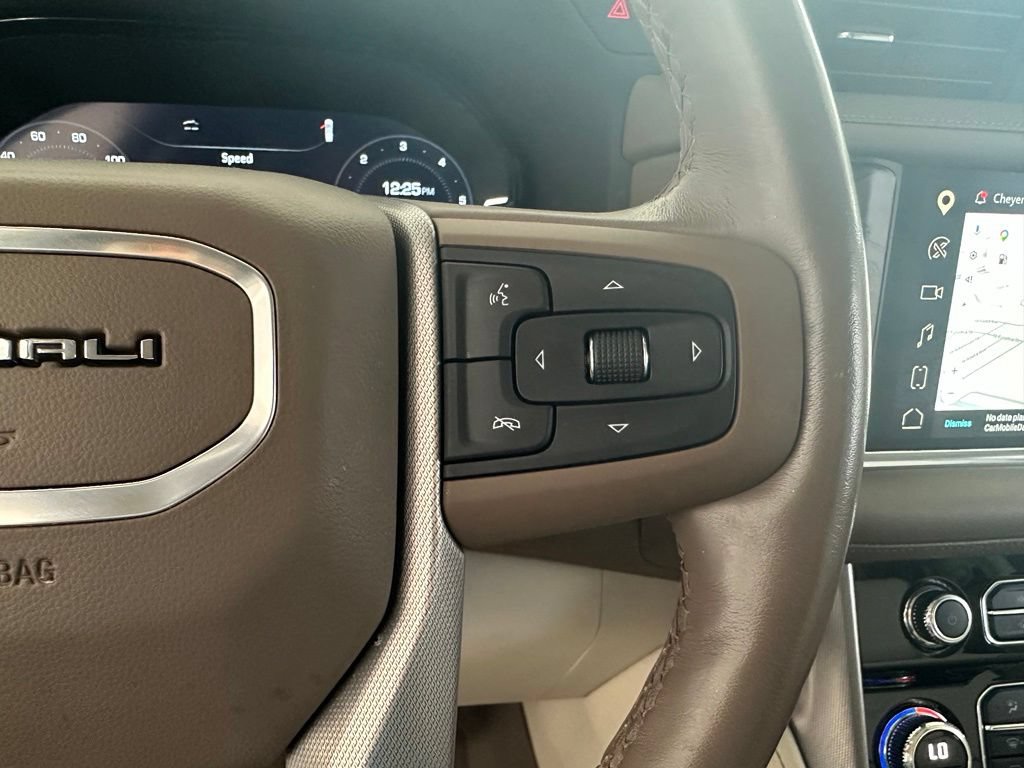 Used 2023 GMC Yukon Denali w/ Denali Reserve Package RWD image 23