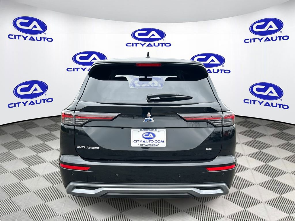 New 2026 Mitsubishi Outlander SE FWD image 4