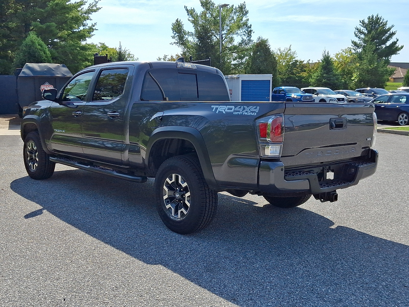 Used 2023 Toyota Tacoma TRD Off-Road w/ Technology Package AWD/4WD image 4