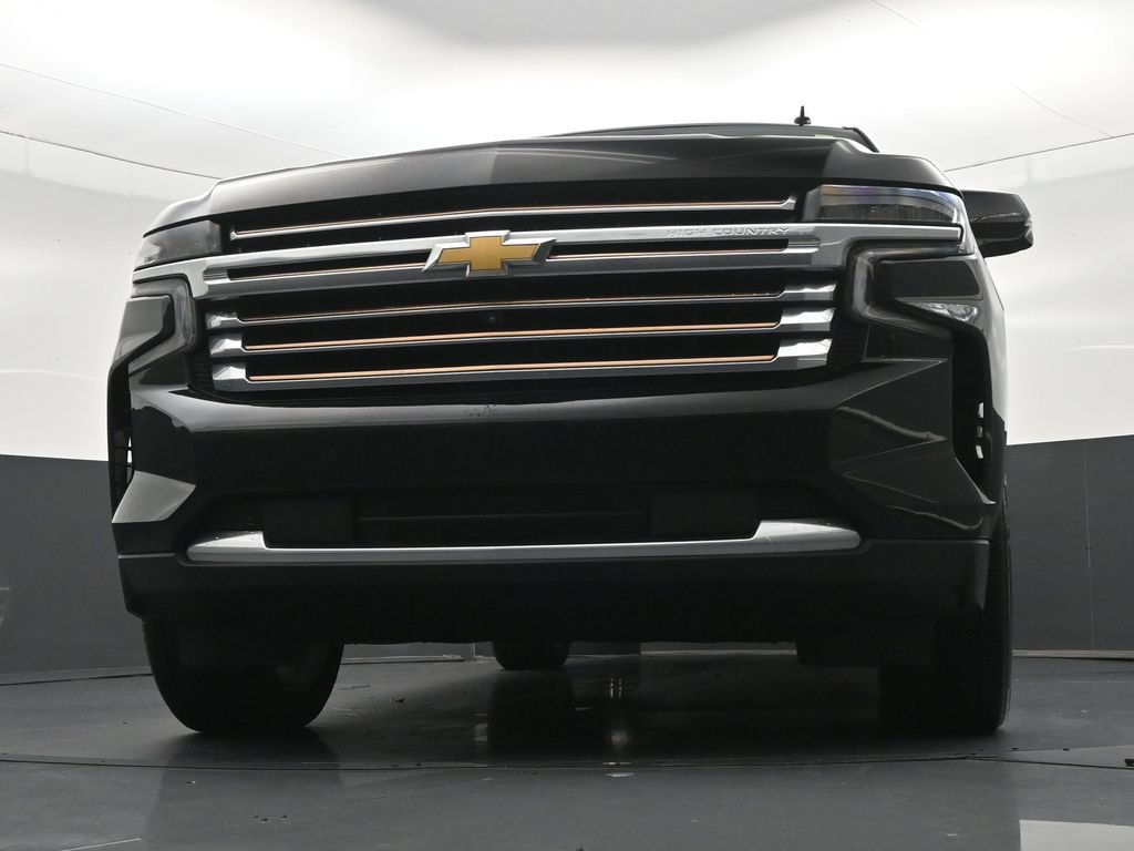 Used 2023 Chevrolet Suburban High Country RWD image 27