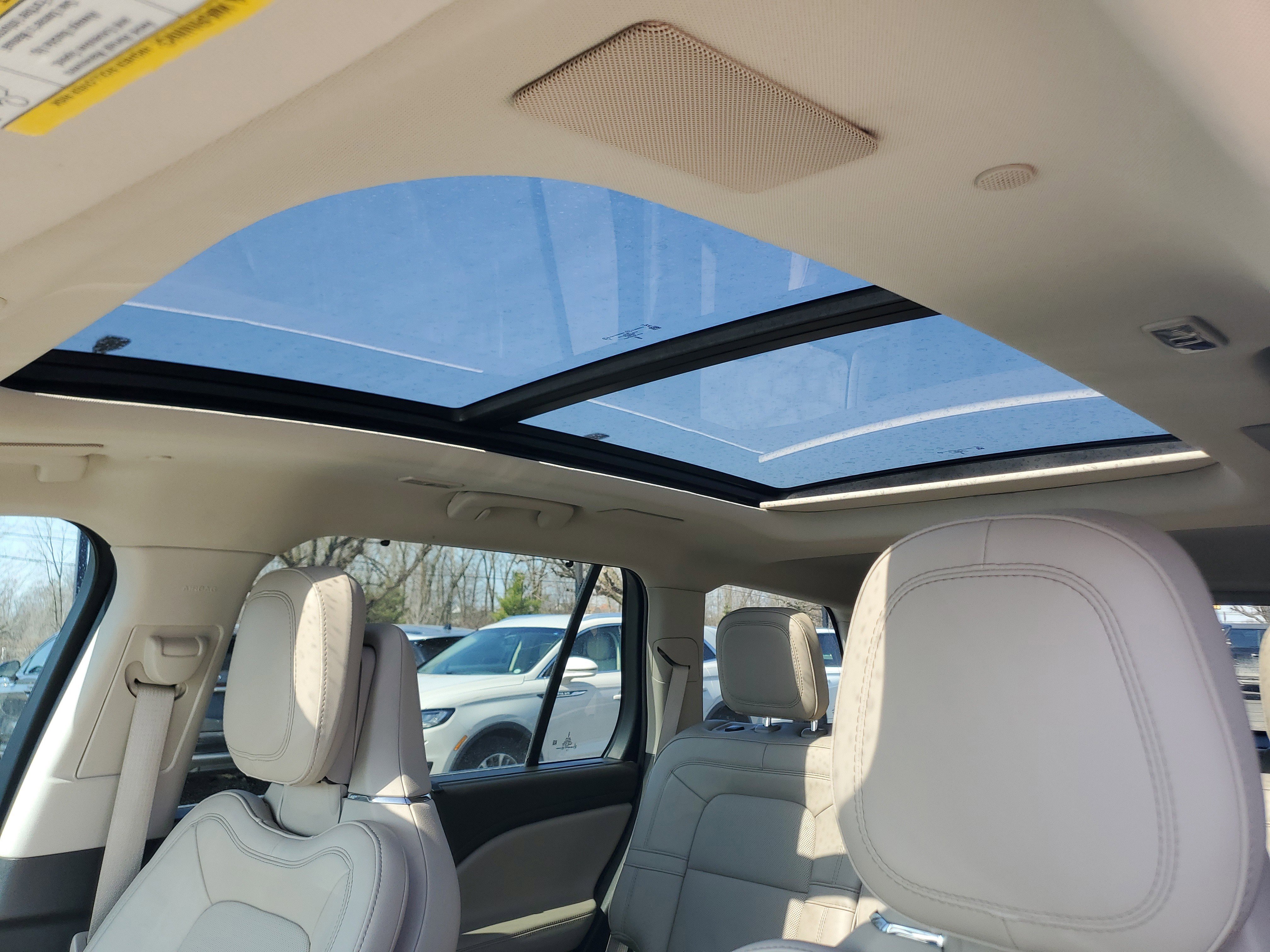 Certified 2023 Lincoln Aviator Reserve w/ Equipment Group 201A AWD/4WD image 11