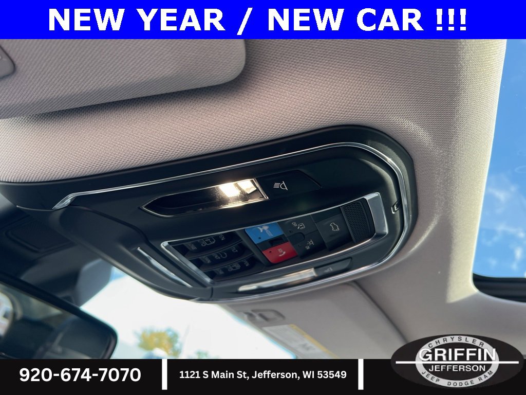 Used 2024 Jeep Grand Cherokee L Limited image 26