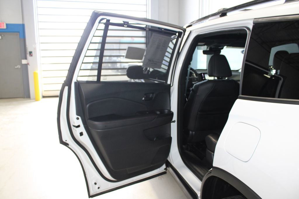 Used 2023 Honda Passport TrailSport image 18