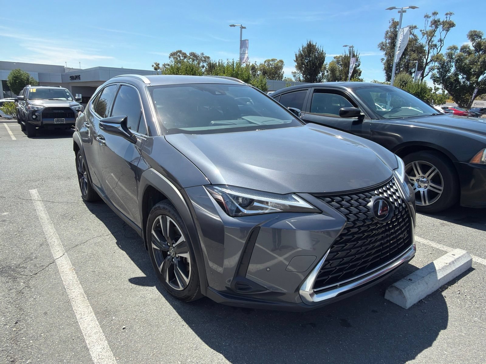 Used 2022 Lexus UX 200 w/ Accessory Package (Z2) FWD image 1