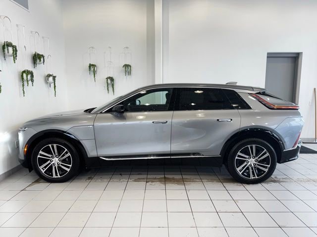 New 2025 Cadillac Lyriq Luxury image 41