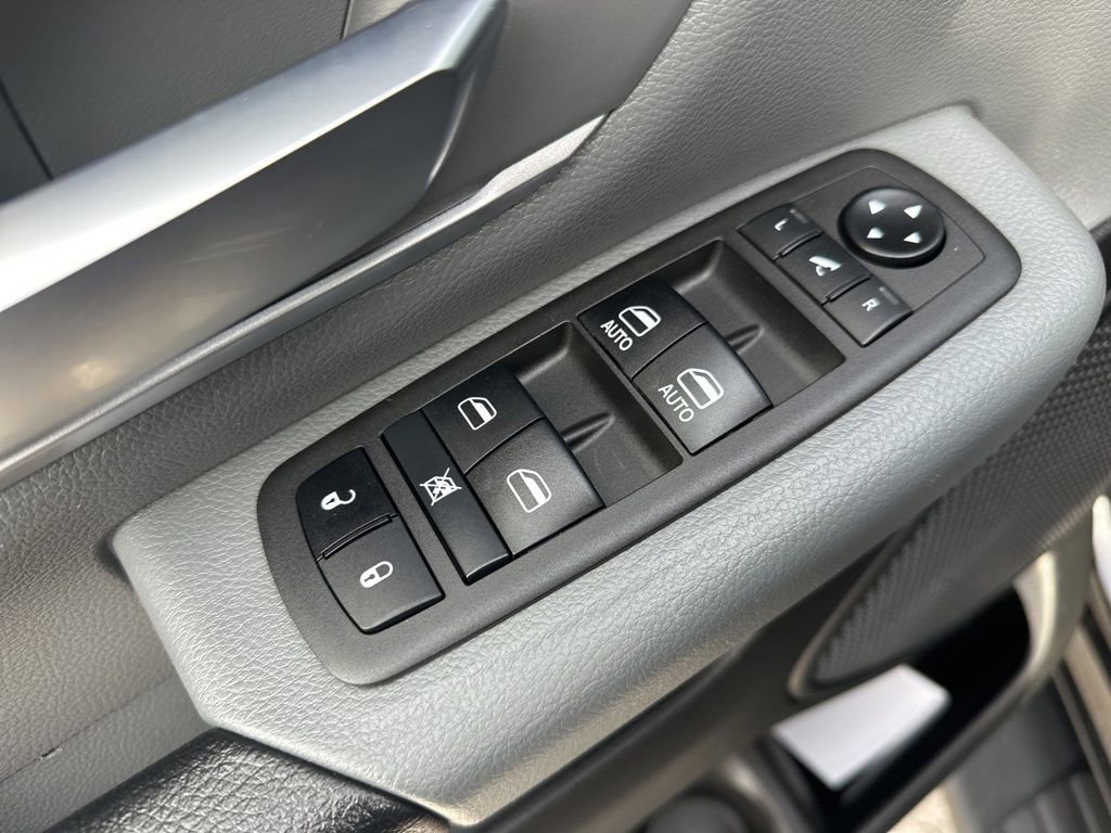 Used 2021 RAM 1500 Big Horn image 17