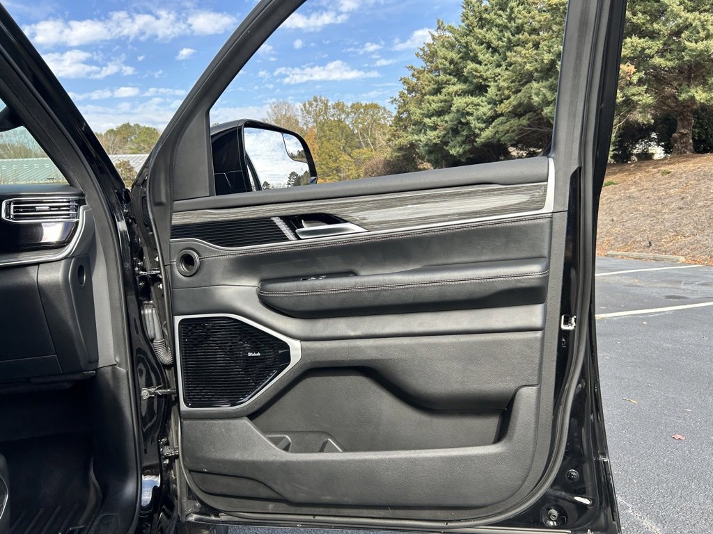 Used 2022 Jeep Wagoneer Series III w/ Premium Group I image 63