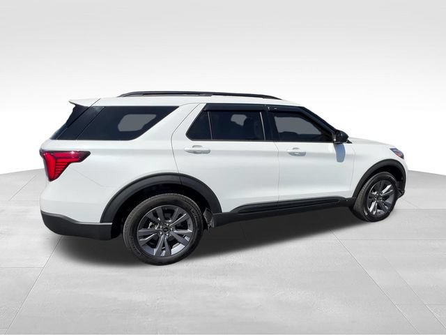 Used 2026 Ford Explorer Active w/ Active Comfort Package AWD/4WD image 7