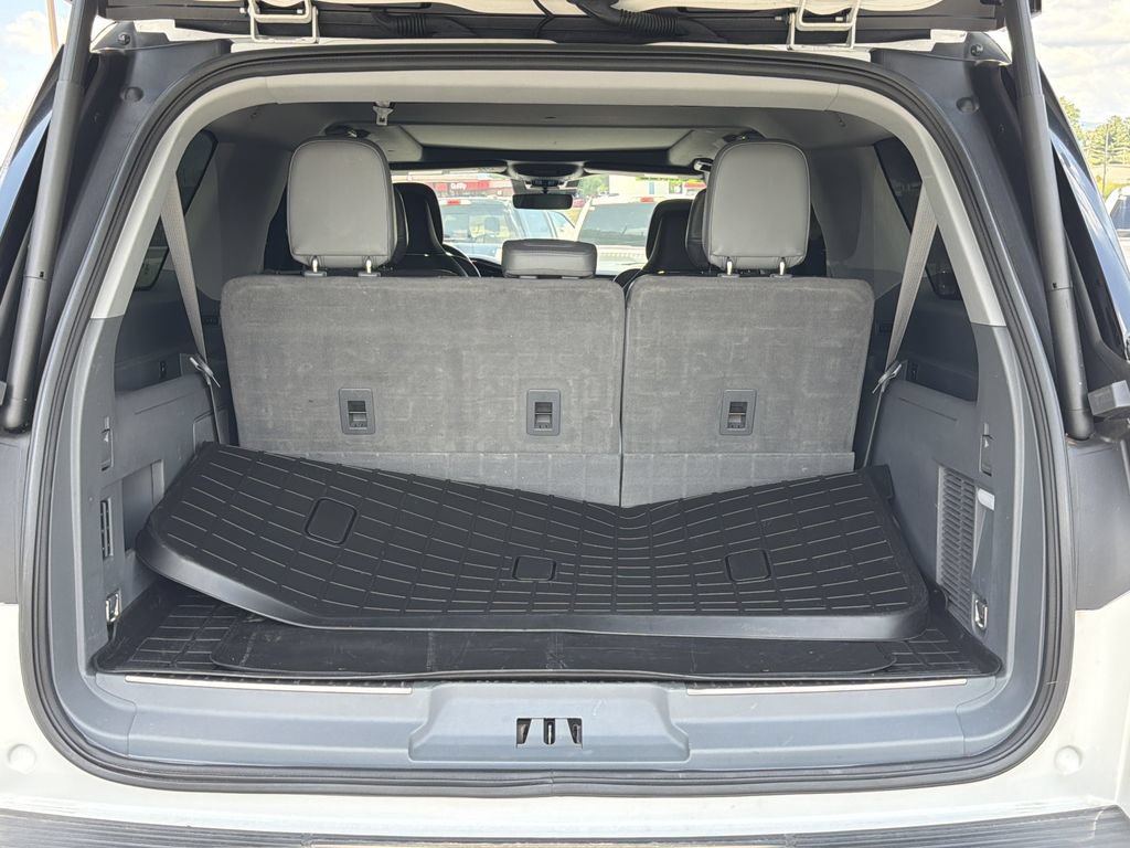 Used 2021 Lincoln Navigator L Reserve w/ Luxury Package AWD/4WD image 18