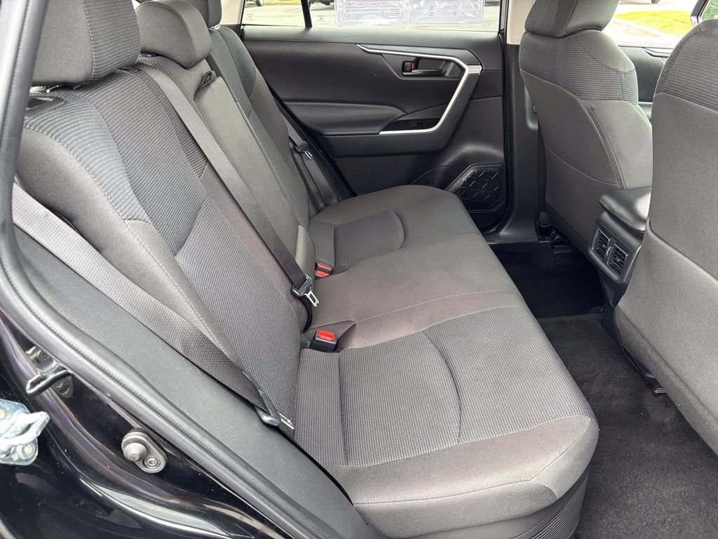 Certified 2025 Toyota RAV4 LE AWD/4WD image 39
