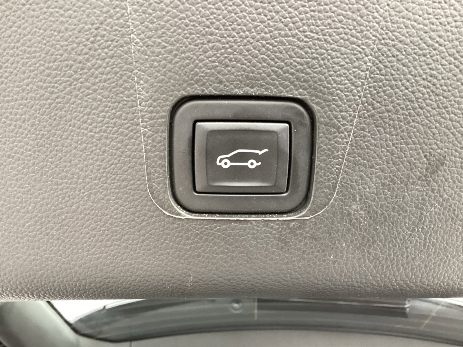 Certified 2023 Chevrolet Traverse LT image 17