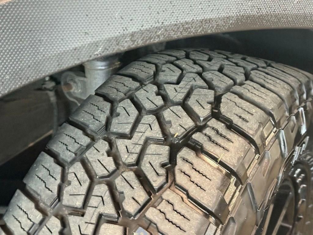 Used 2022 Subaru Forester Limited image 20