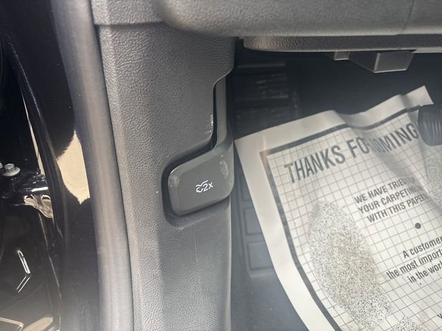 New 2026 Lincoln Corsair Premiere image 17