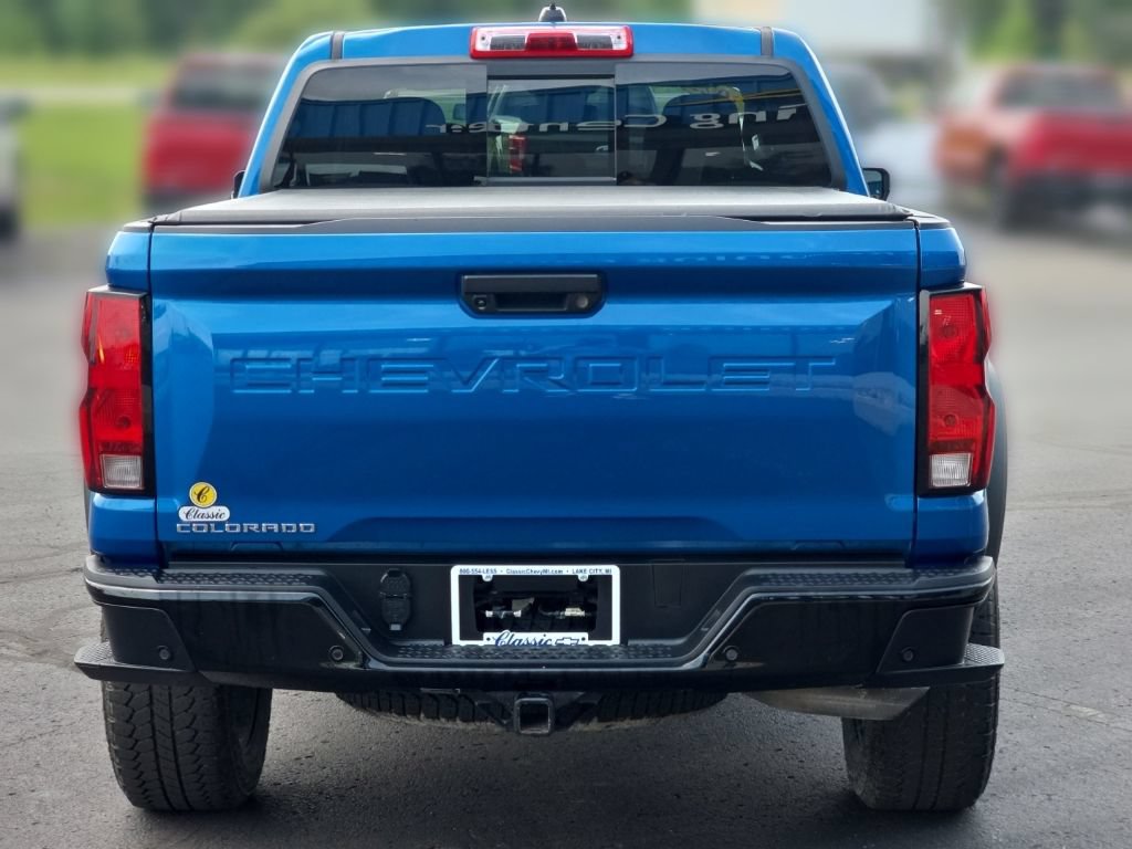 Used 2023 Chevrolet Colorado Trail Boss w/ Technology Package AWD/4WD image 7