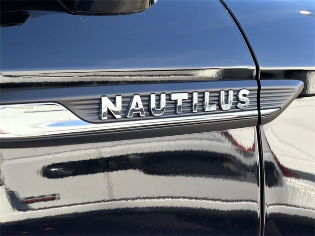 Used 2022 Lincoln Nautilus Reserve w/ Equipment Group 201A image 41