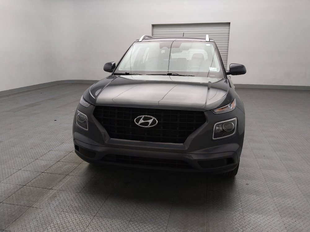 Used 2025 Hyundai Venue SEL FWD image 15