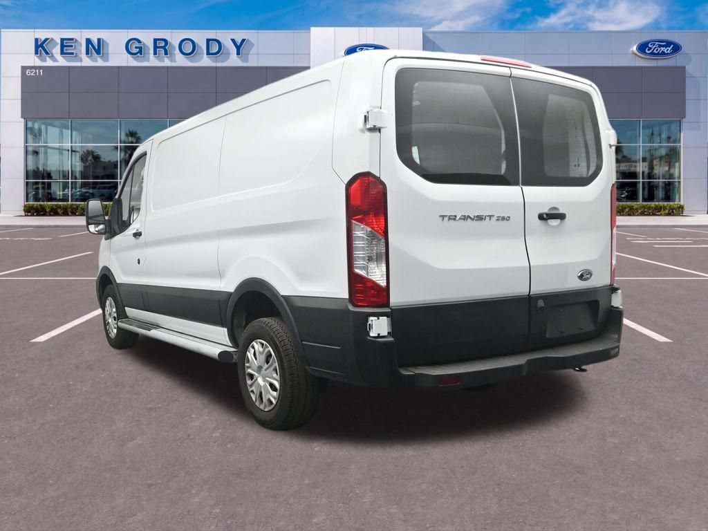 Used 2025 Ford Transit 250 Low Roof w/ Exterior Upgrade Package RWD image 8