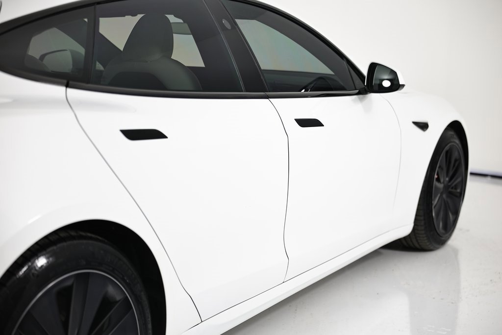 Used 2022 Tesla Model S Plaid image 14