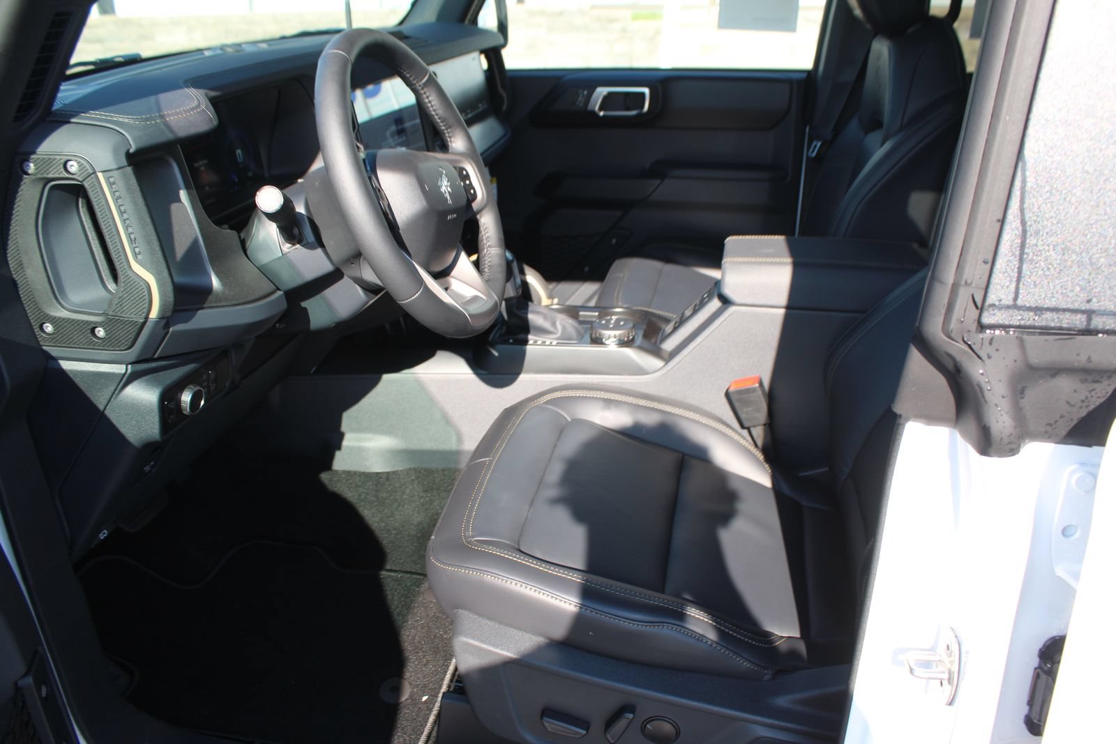 New 2025 Ford Bronco Badlands AWD/4WD image 15
