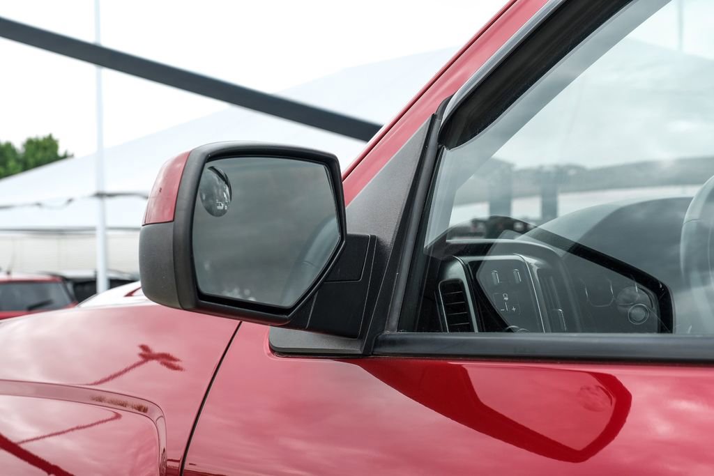 Used 2018 Chevrolet Silverado 1500 LT w/ All Star Edition AWD/4WD image 39