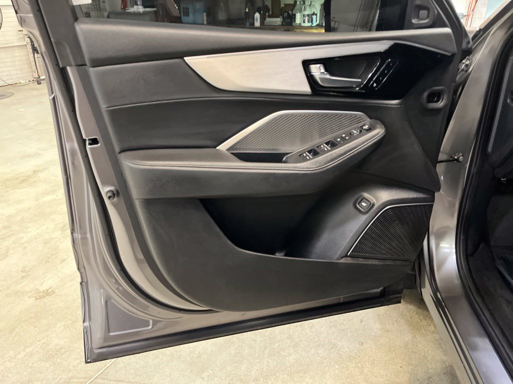 Used 2024 Acura MDX FWD image 11