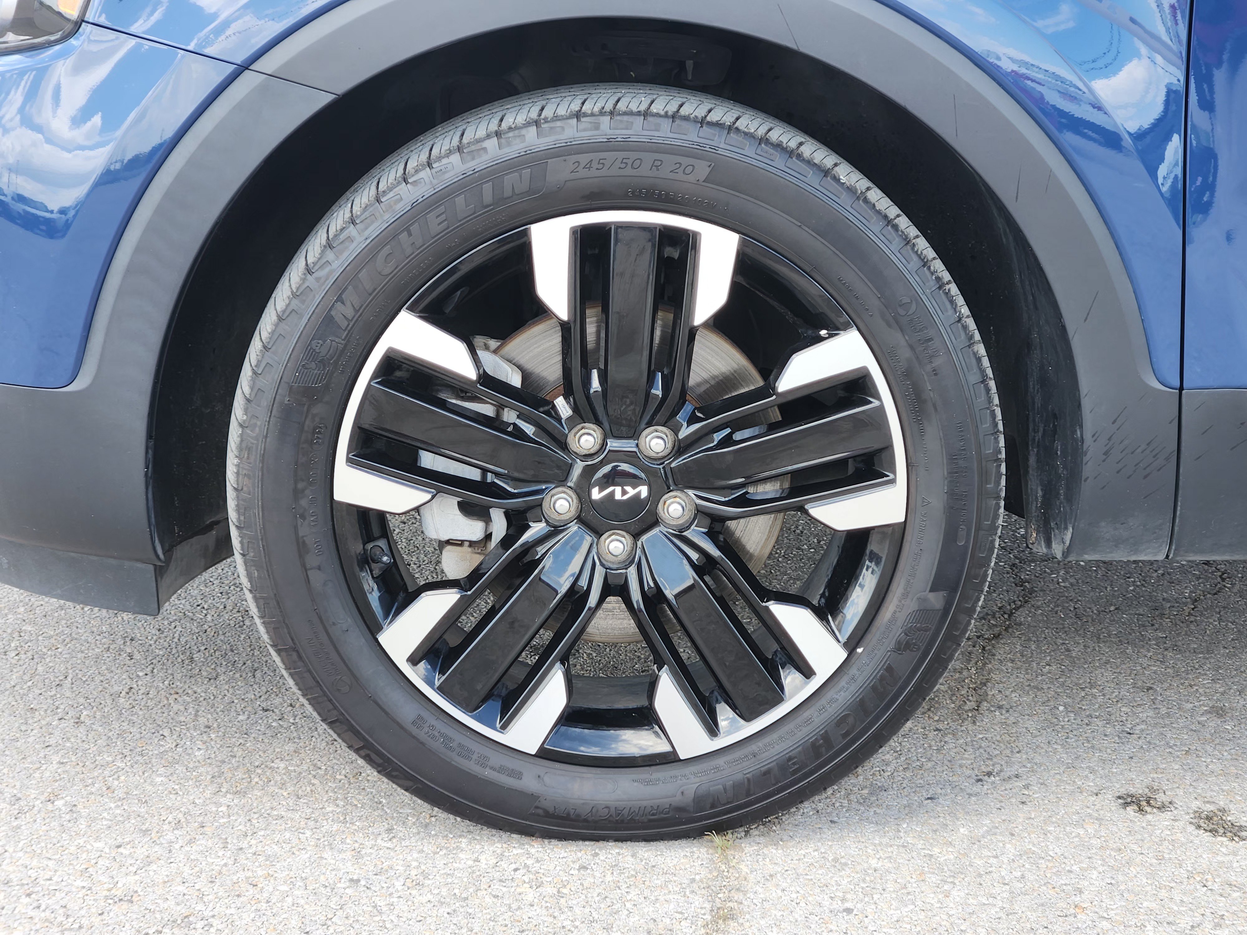 Used 2023 Kia Telluride SX AWD/4WD image 9