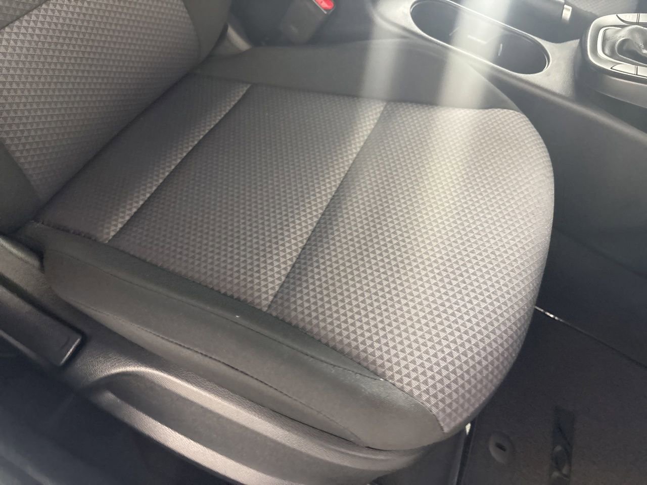 Used 2025 Kia Soul LX image 27