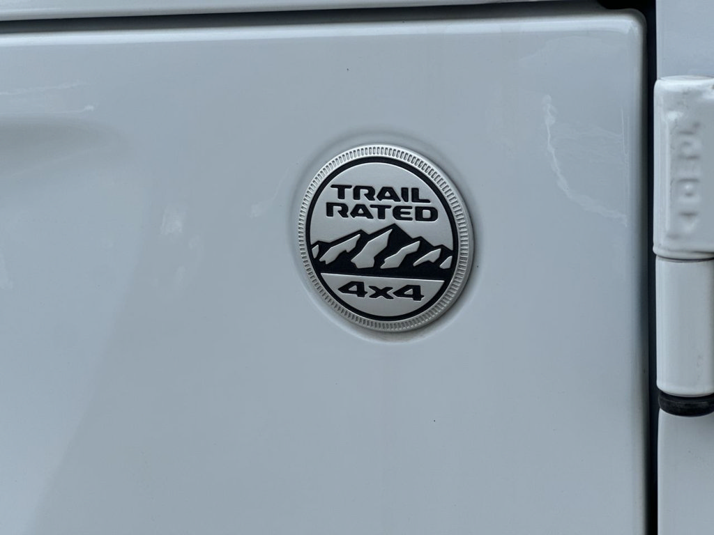 Certified 2021 Jeep Gladiator Overland AWD/4WD image 46