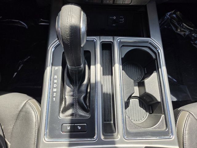 Used 2015 Ford F150 Platinum w/ Equipment Group 701A Luxury image 28