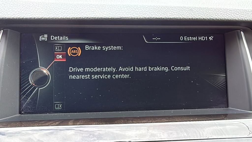 Used 2014 BMW 528i Sedan image 34