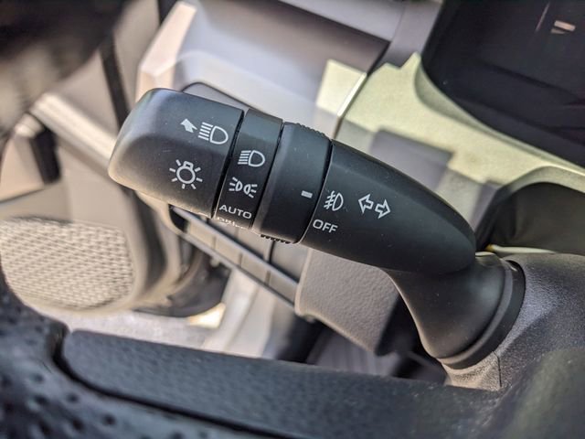 Used 2024 Toyota Tacoma SR5 AWD/4WD image 30