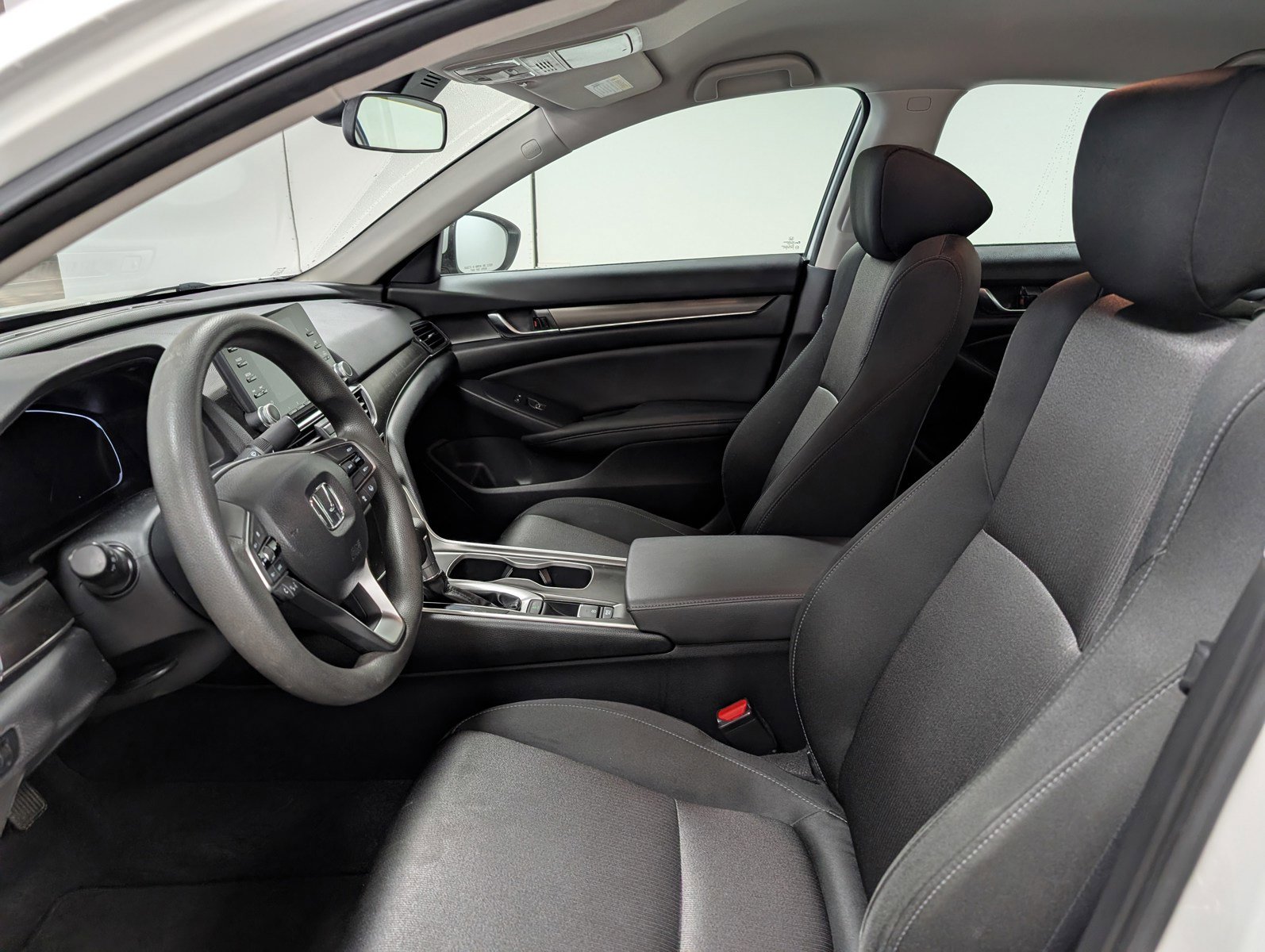 Used 2020 Honda Accord LX image 3