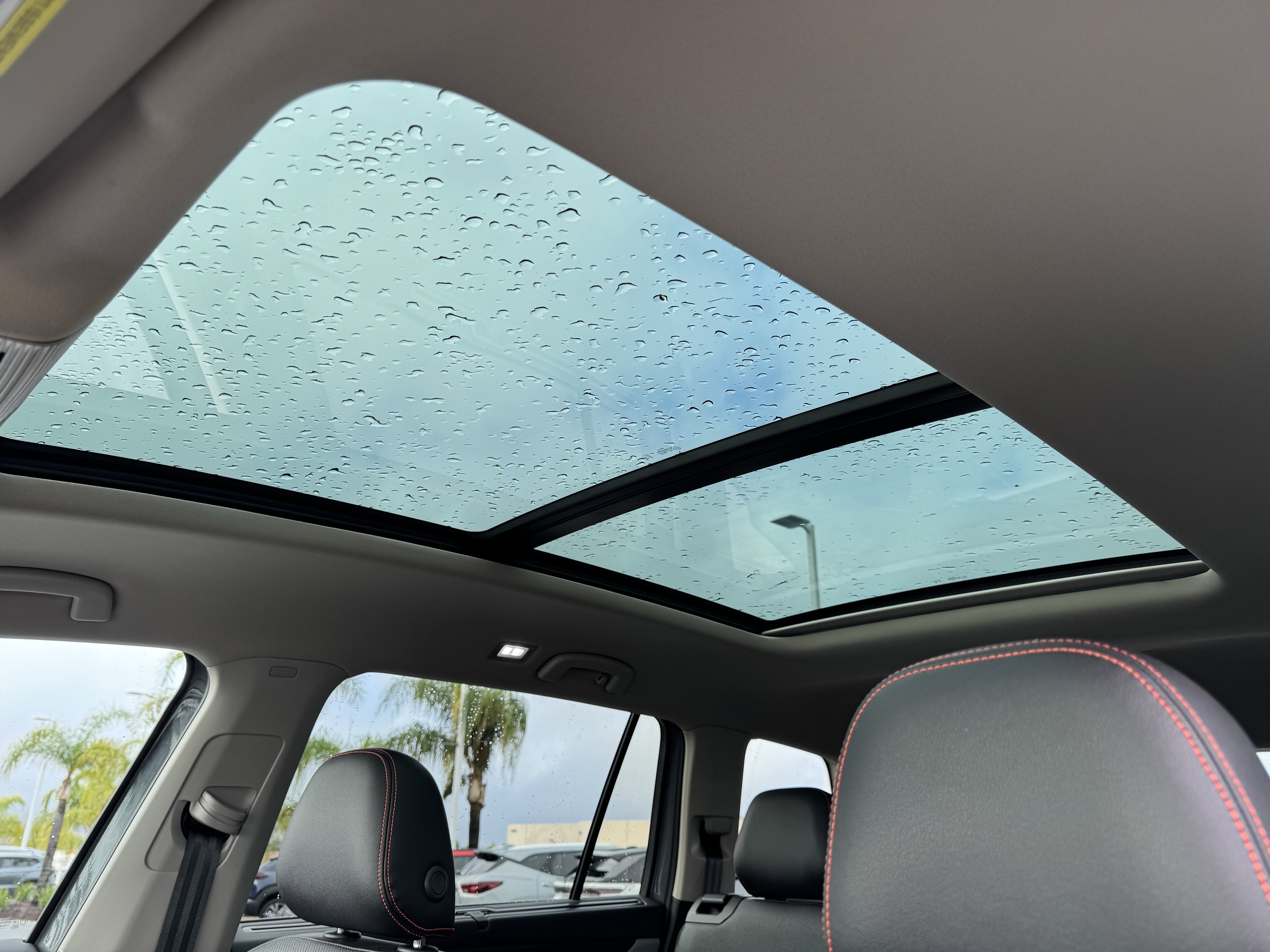 Used 2025 Volkswagen Atlas Peak Edition SE image 32