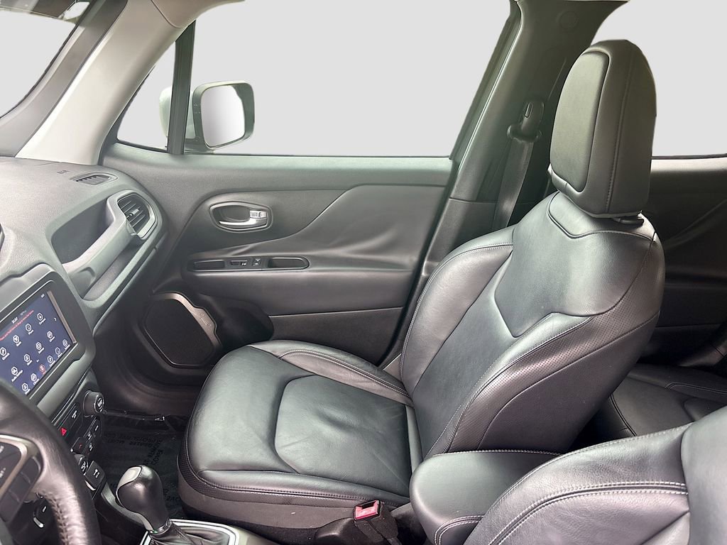 Used 2018 Jeep Renegade Limited FWD image 35